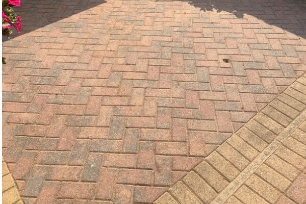 High-pressure cleaning to remove moss, stains and dirt from driveways and patios.