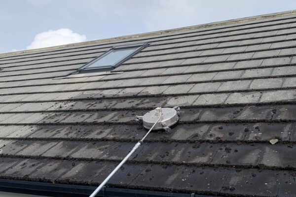 Roof cleaning and protective coating services in Yorkshare
